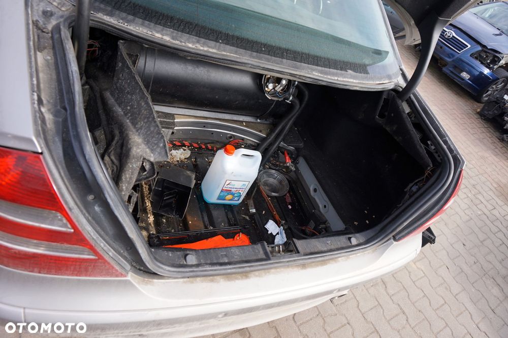 MERCEDES E-KLASA W211 SEDAN 2004 723 2.6 V6 M112913 175KM 722696 SREBRNY CUBANITE na części - 9