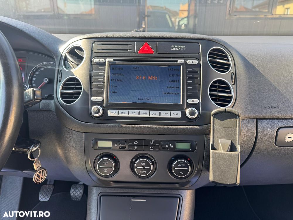 Volkswagen Golf - 20