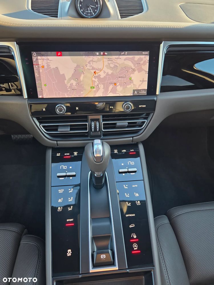 Porsche Macan T PDK - 12