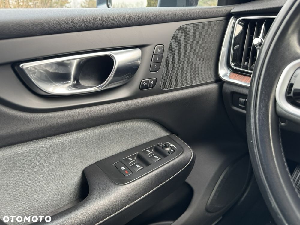 Volvo S60 B5 B Geartronic Inscription - 17