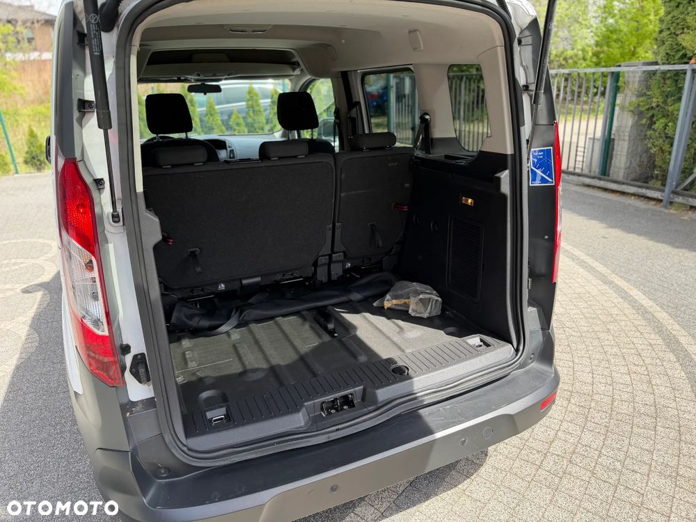 Ford Transit Connect - 12