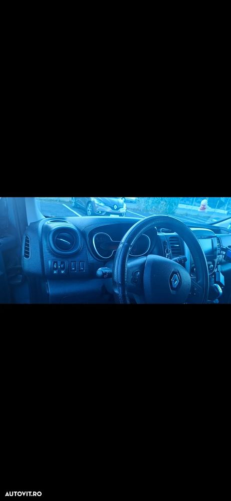 Renault Trafic - 11