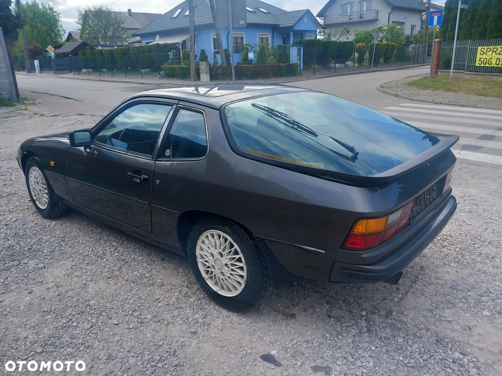 Porsche 924 - 5