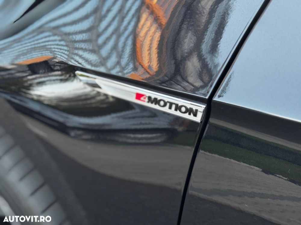 Volkswagen Passat 2.0 TDI DSG 4Motion Highline - 32