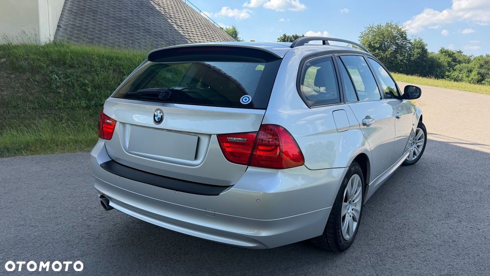 BMW Seria 3 320d xDrive - 5