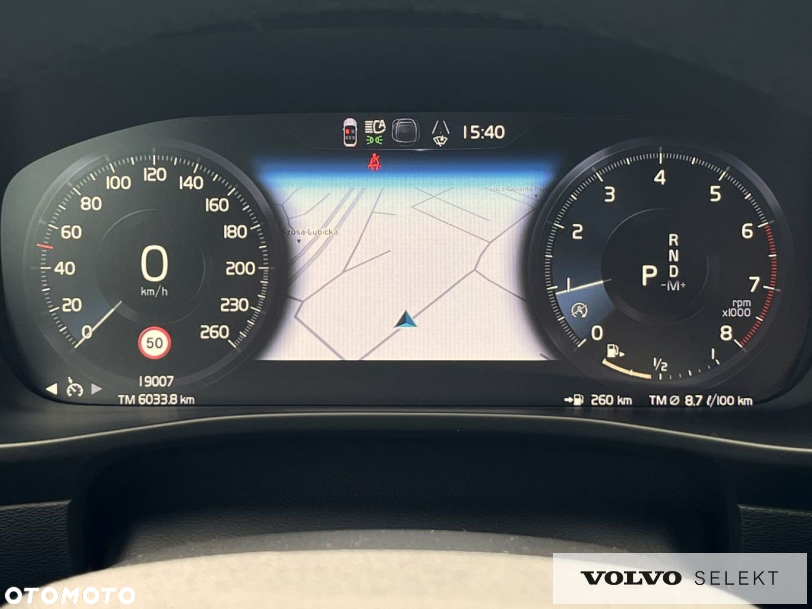 Volvo XC 40 - 24