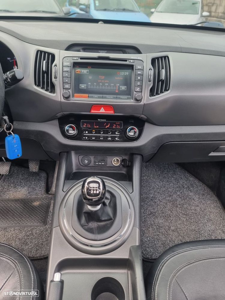 Kia Sportage 1.7 CRDI ISG LX - 12