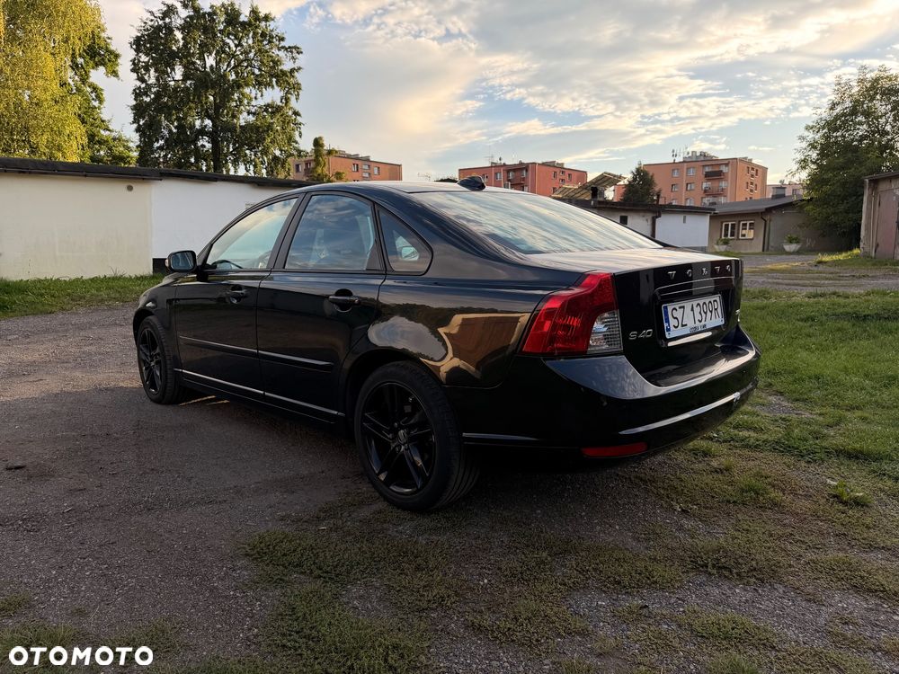 Volvo S40 1.8 Momentum - 5