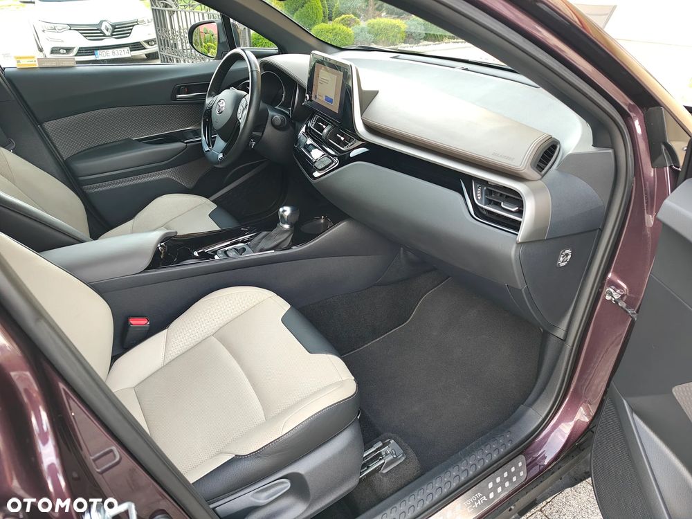 Toyota C-HR - 12