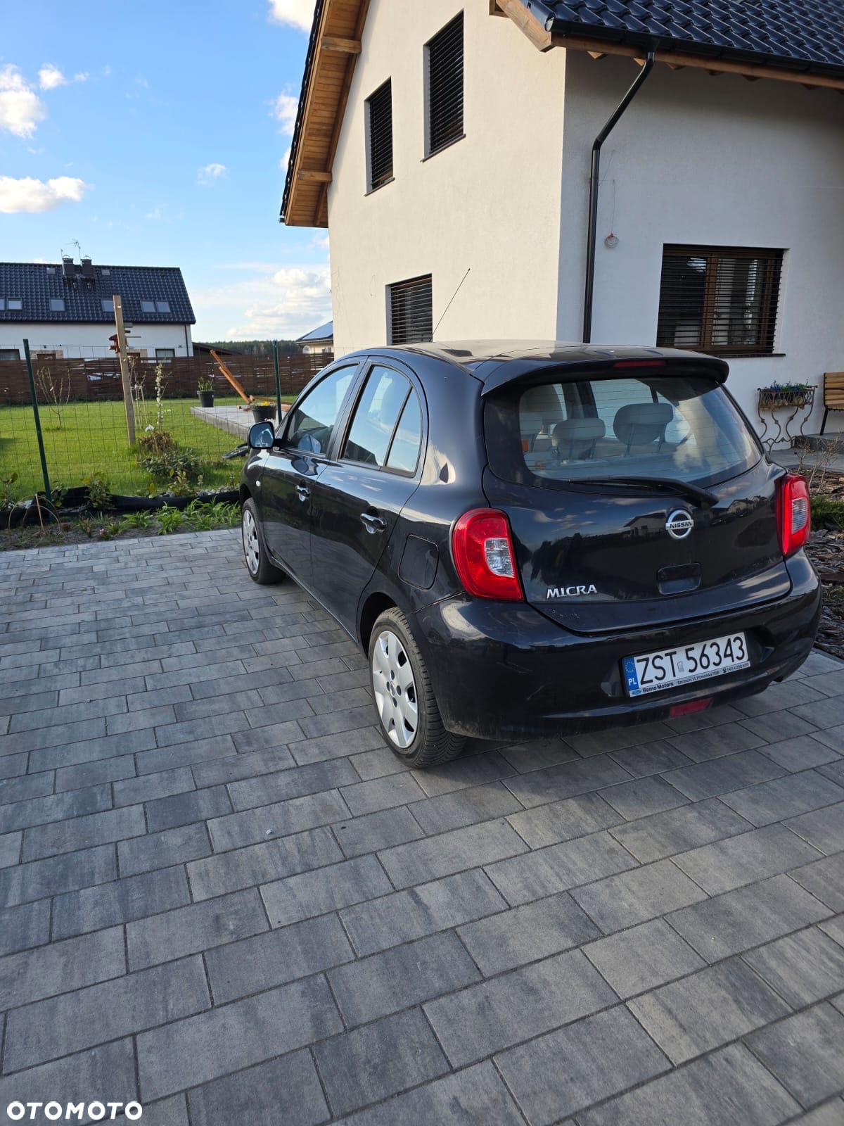 Nissan Micra - 2