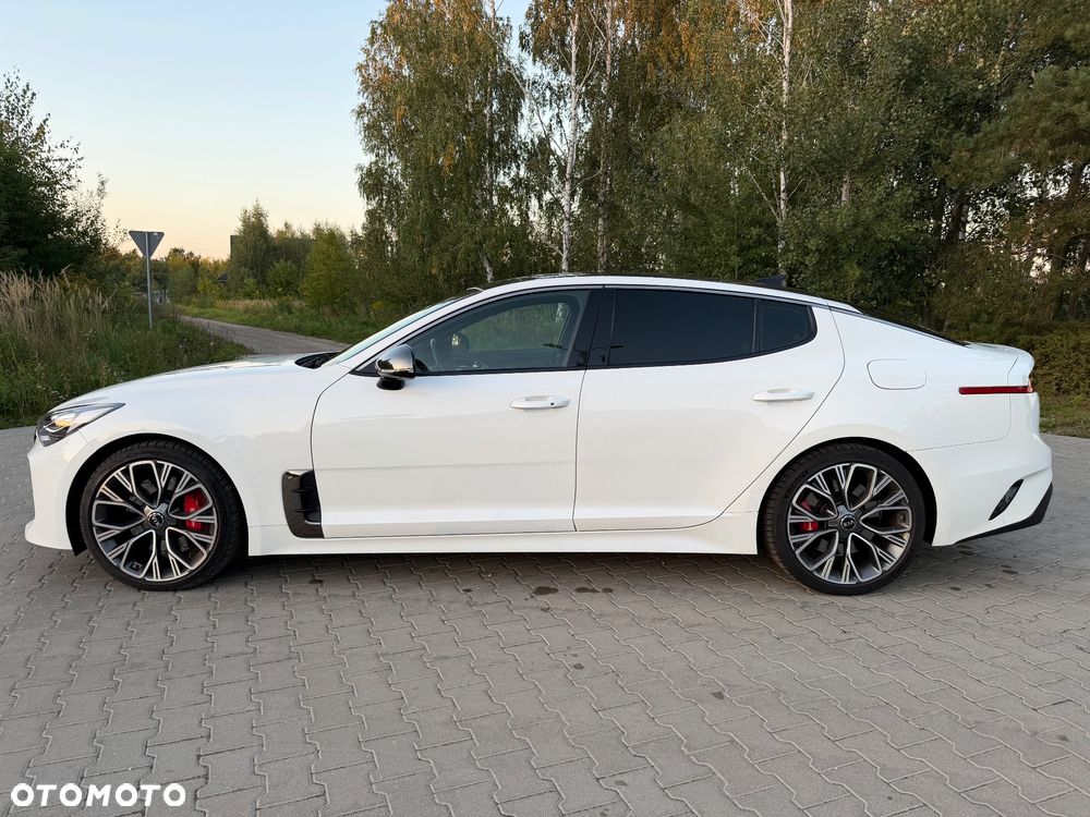 Kia Stinger 3.3 T-GDI V6 GT AWD - 4