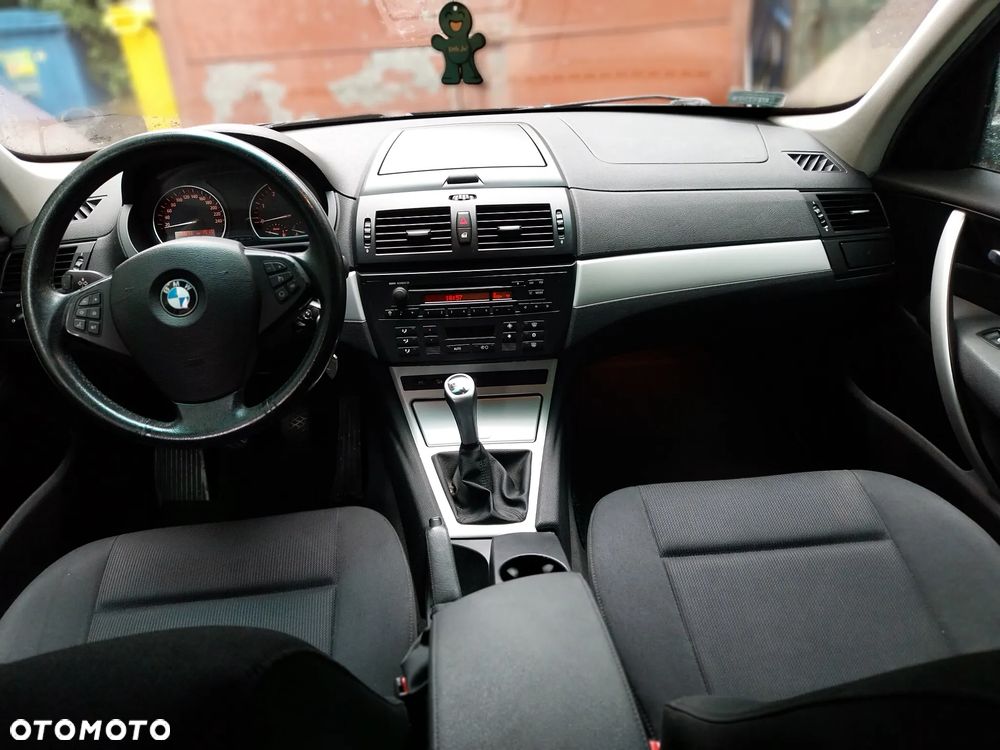 BMW X3 2.0d - 13