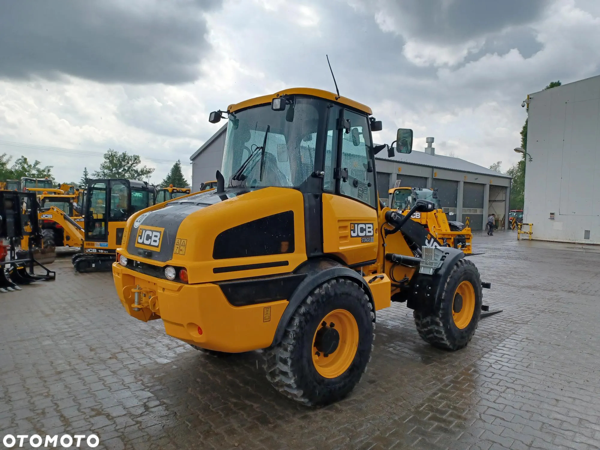 JCB 409 - 4