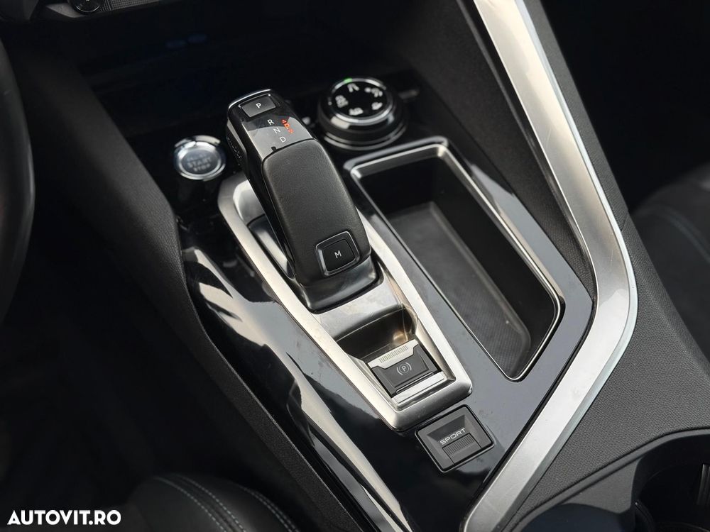 Peugeot 5008 PureTech 130 EAT8 Stop & Start Crossway - 11