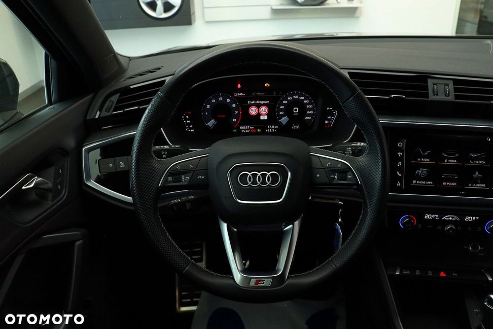 Audi Q3 - 23