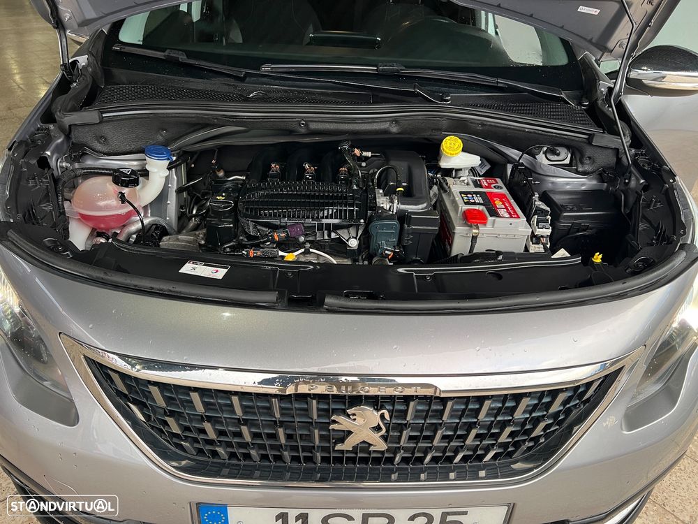 Peugeot 2008 1.2 PureTech Style - 4