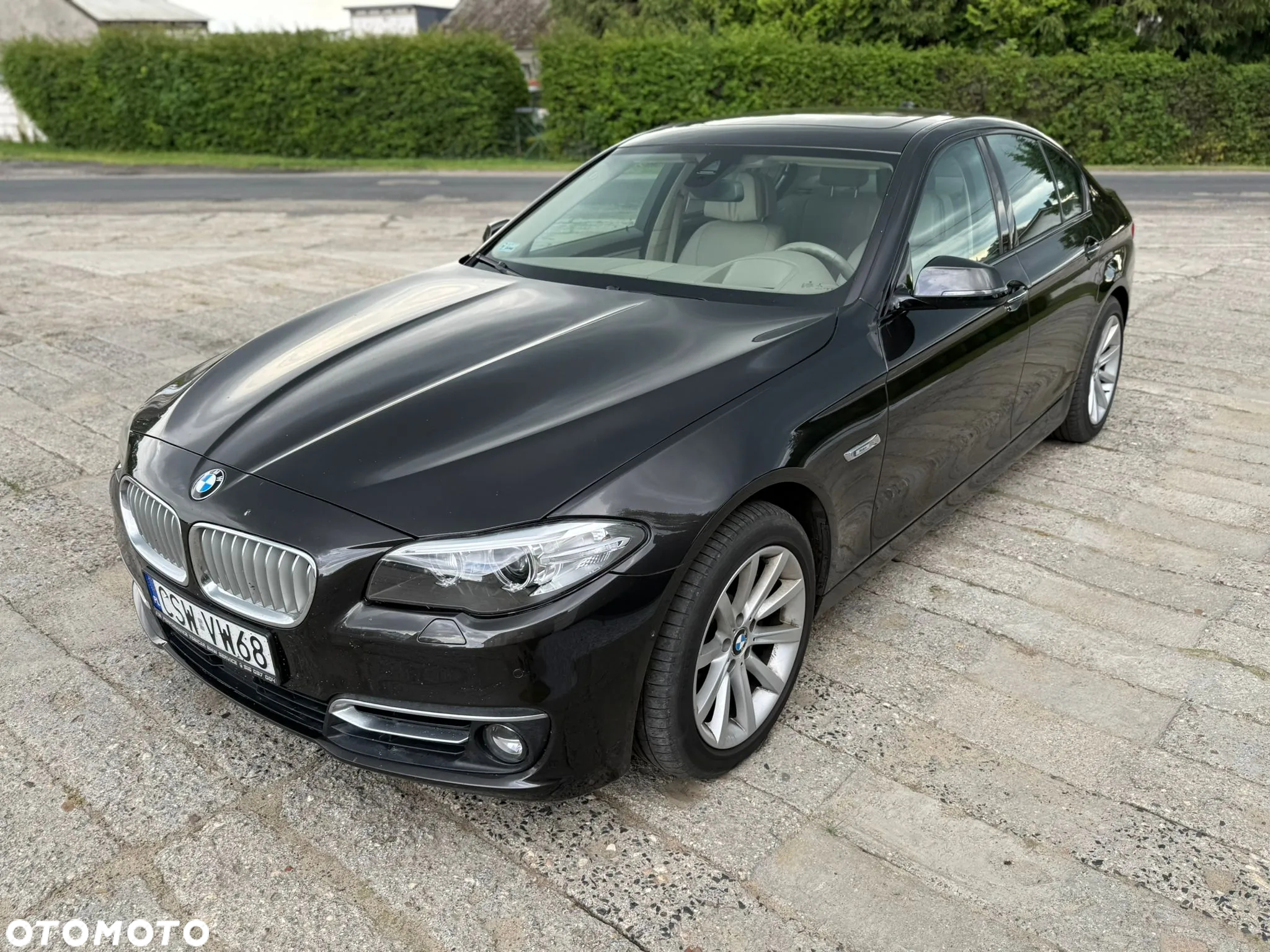 BMW Seria 5 530d xDrive Modern Line - 2