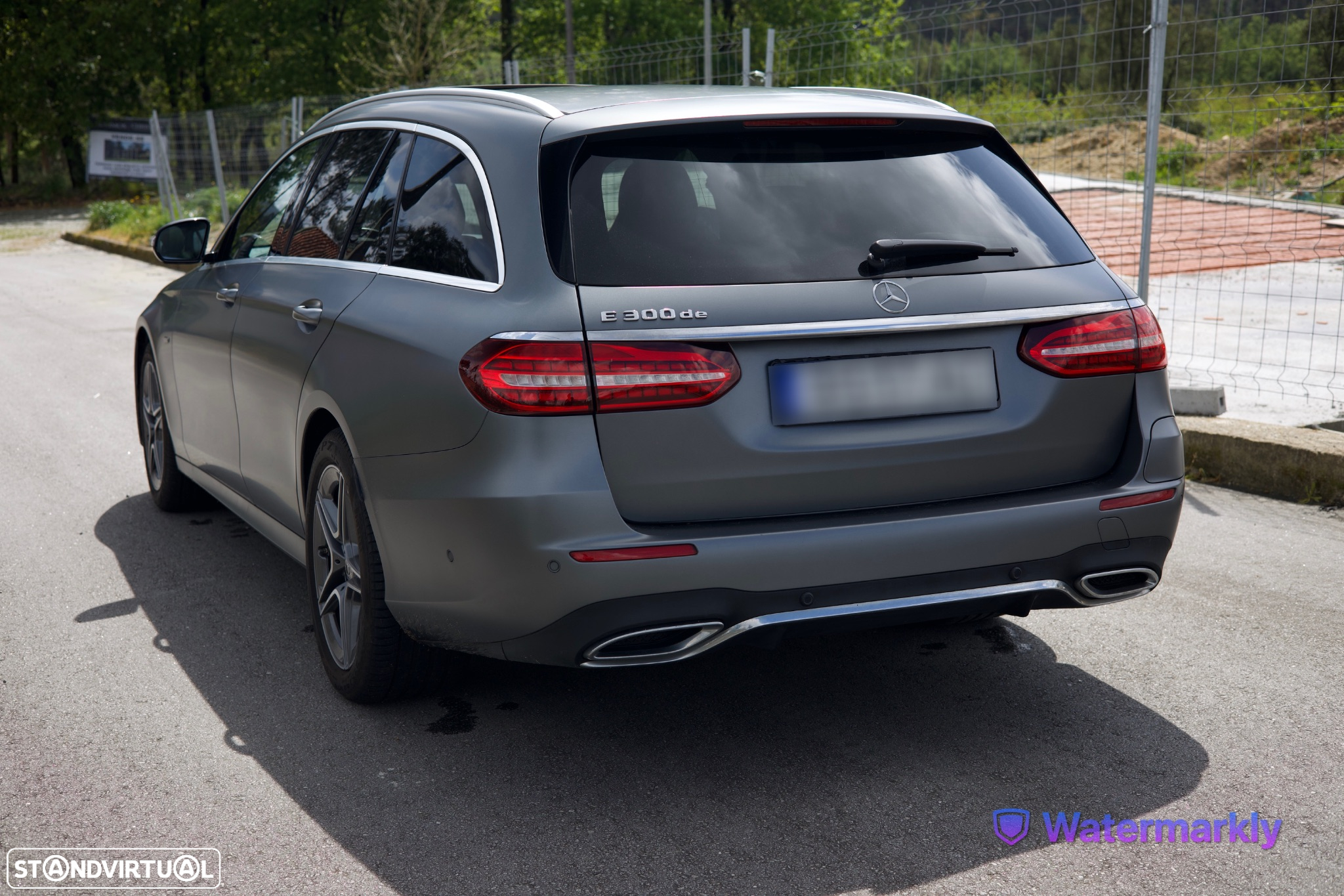 Mercedes-Benz E 300 de AMG Line - 4