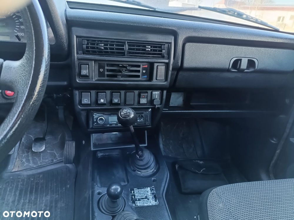 Lada Niva 1.7i - 10