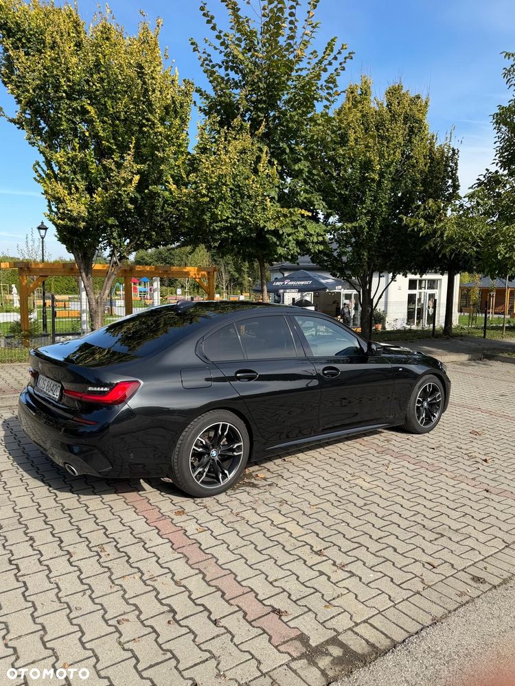 BMW Seria 3 320d xDrive M Sport - 5