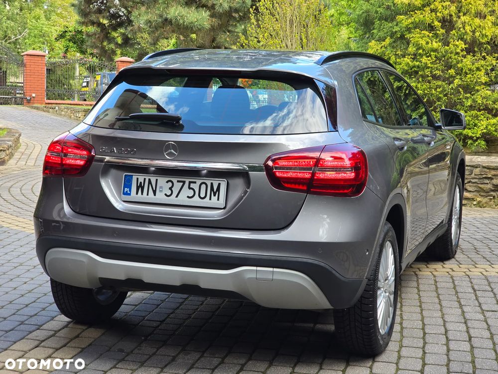 Mercedes-Benz GLA 200 7G-DCT Style - 11