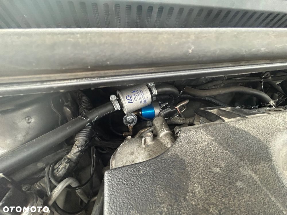 Toyota Avensis 1.8 Sol - 20