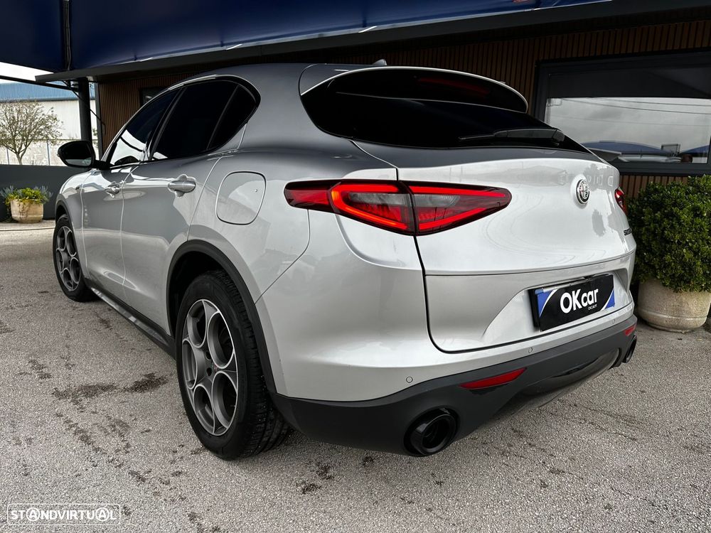 Alfa Romeo Stelvio 2.2 D Sprint AT8 - 2