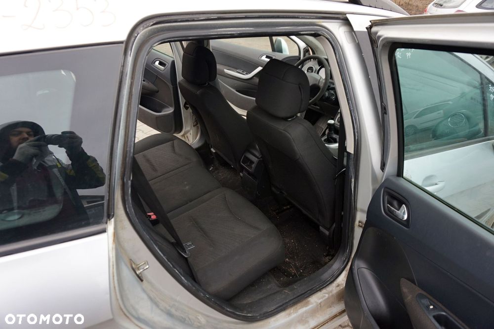 PEUGEOT 308 I T7 KOMBI 2008 EZRC 1.6 HDI DV6ATED4 90KM 20DM75 SREBRNY na części - 14