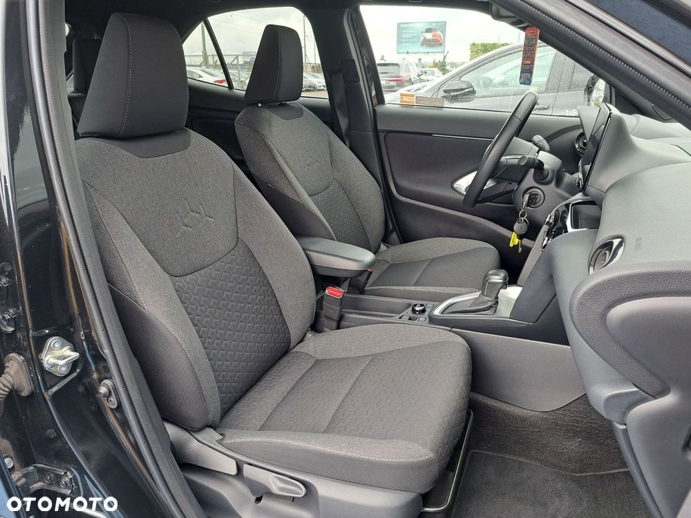 Toyota Yaris Cross Hybrid 1.5 Comfort 4x4 - 20