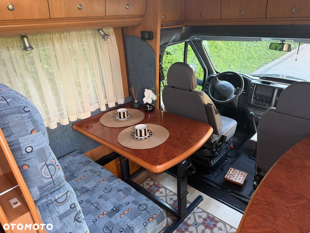 Ford Transit - 26