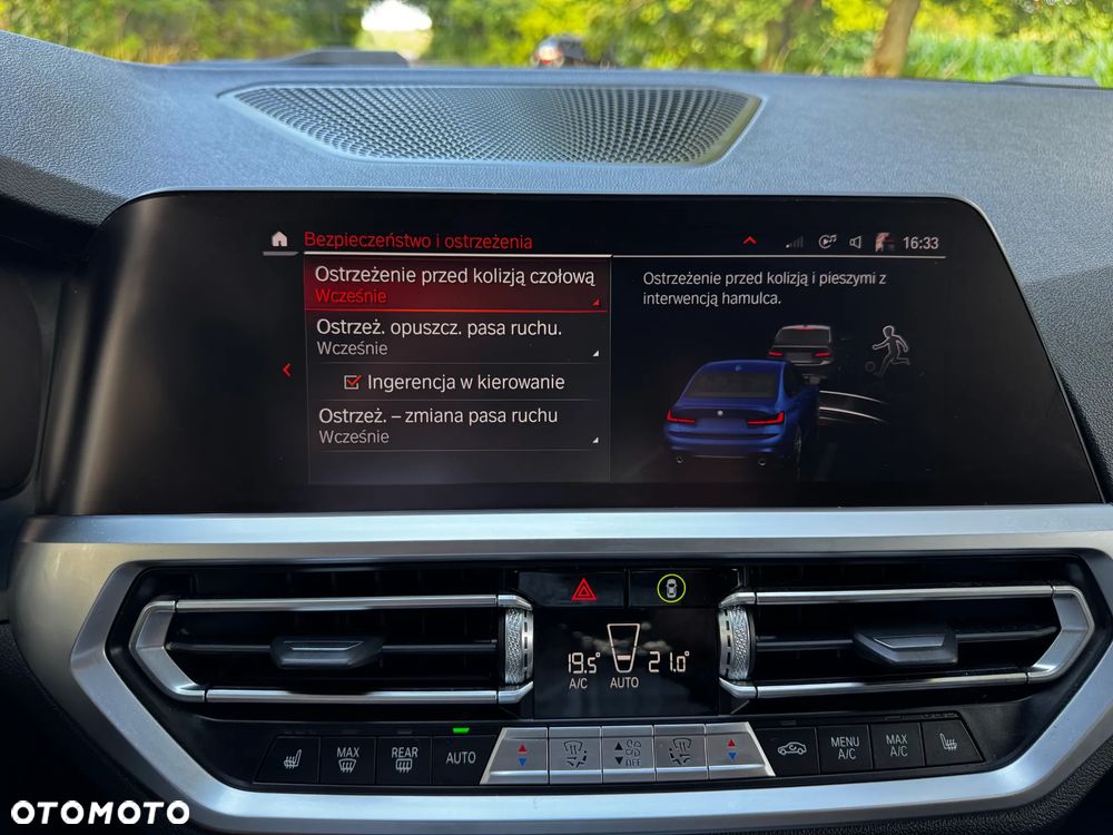 BMW Seria 3 318d M Sport - 21