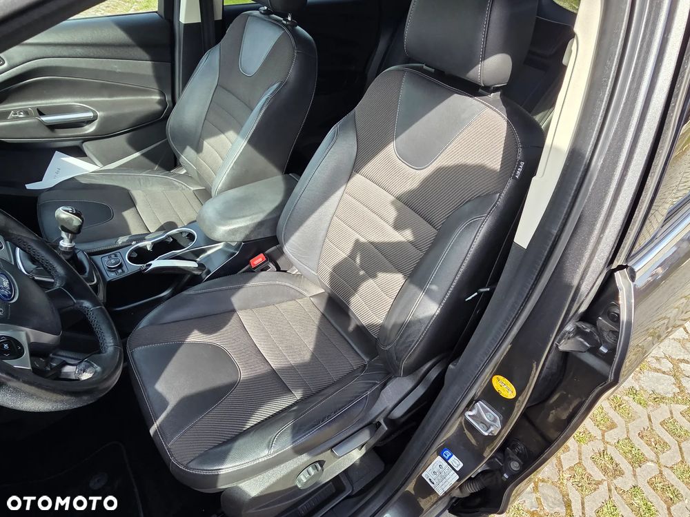 Ford Kuga 2.0 TDCi 4x4 Titanium - 11