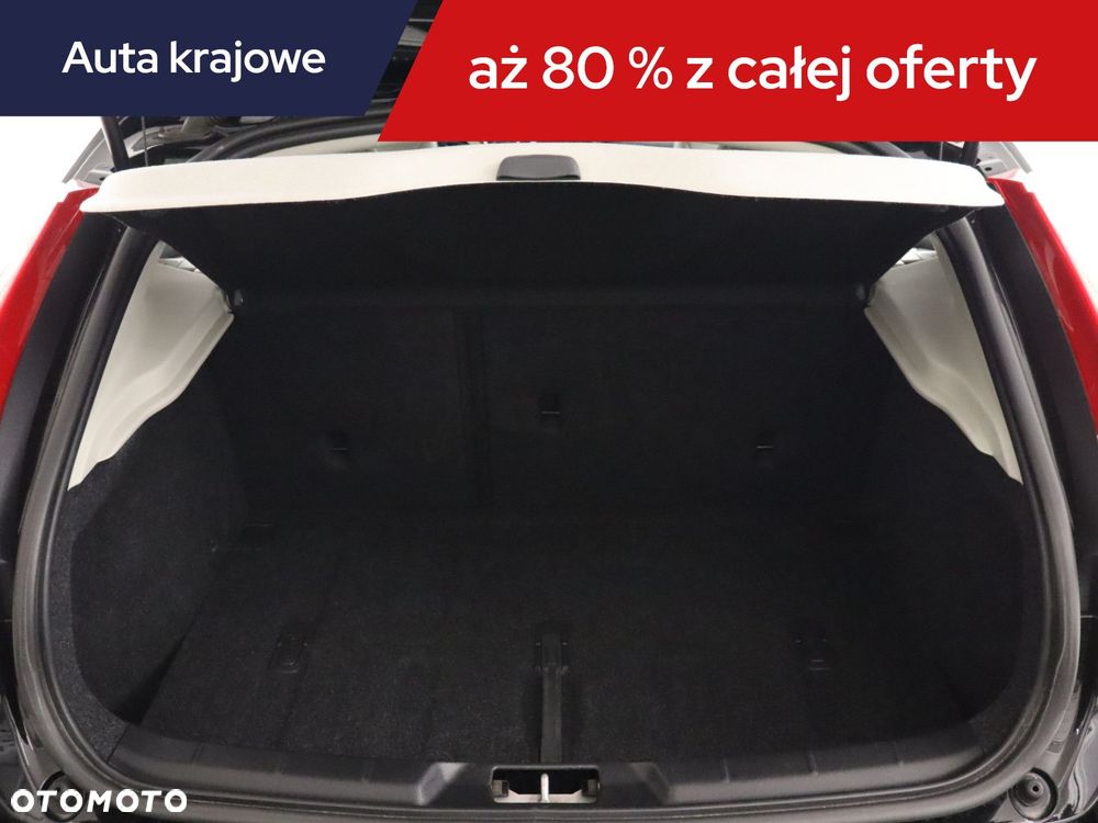 Volvo V40 - 16