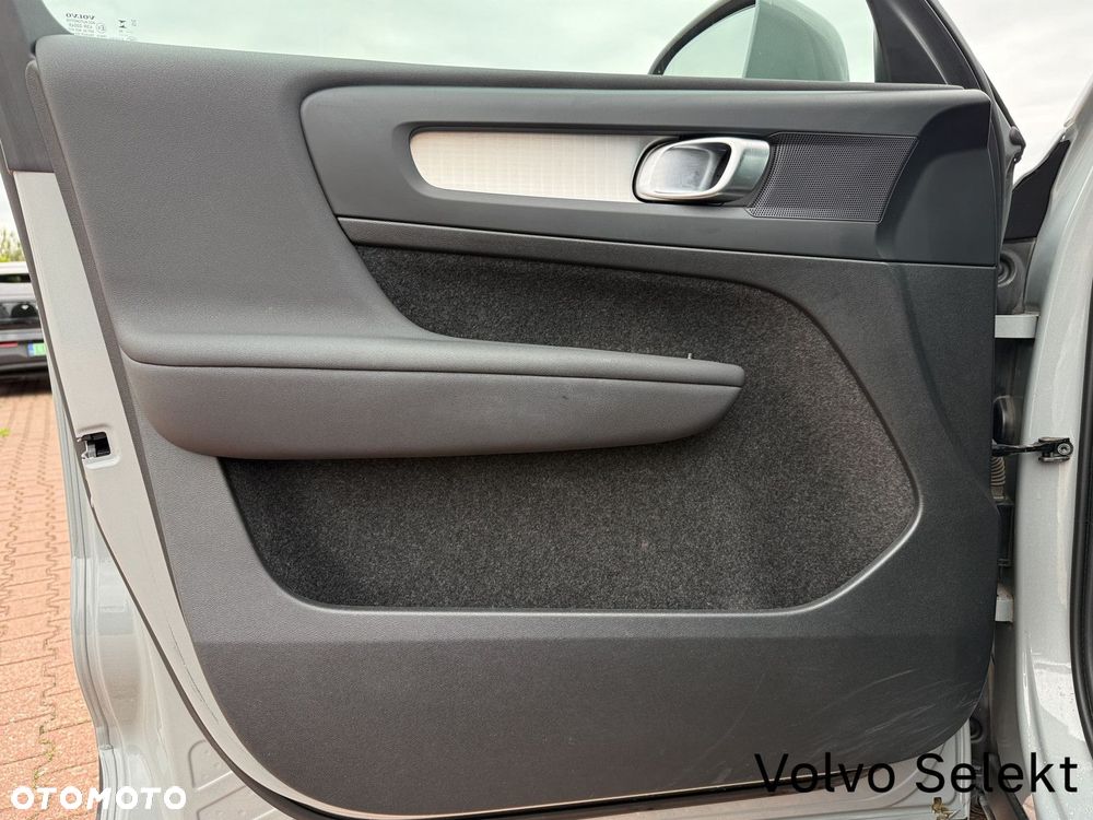 Volvo XC 40 B3 Core - 13