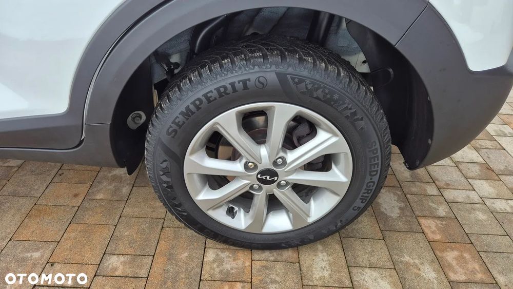 Kia Stonic 1.2 L - 24