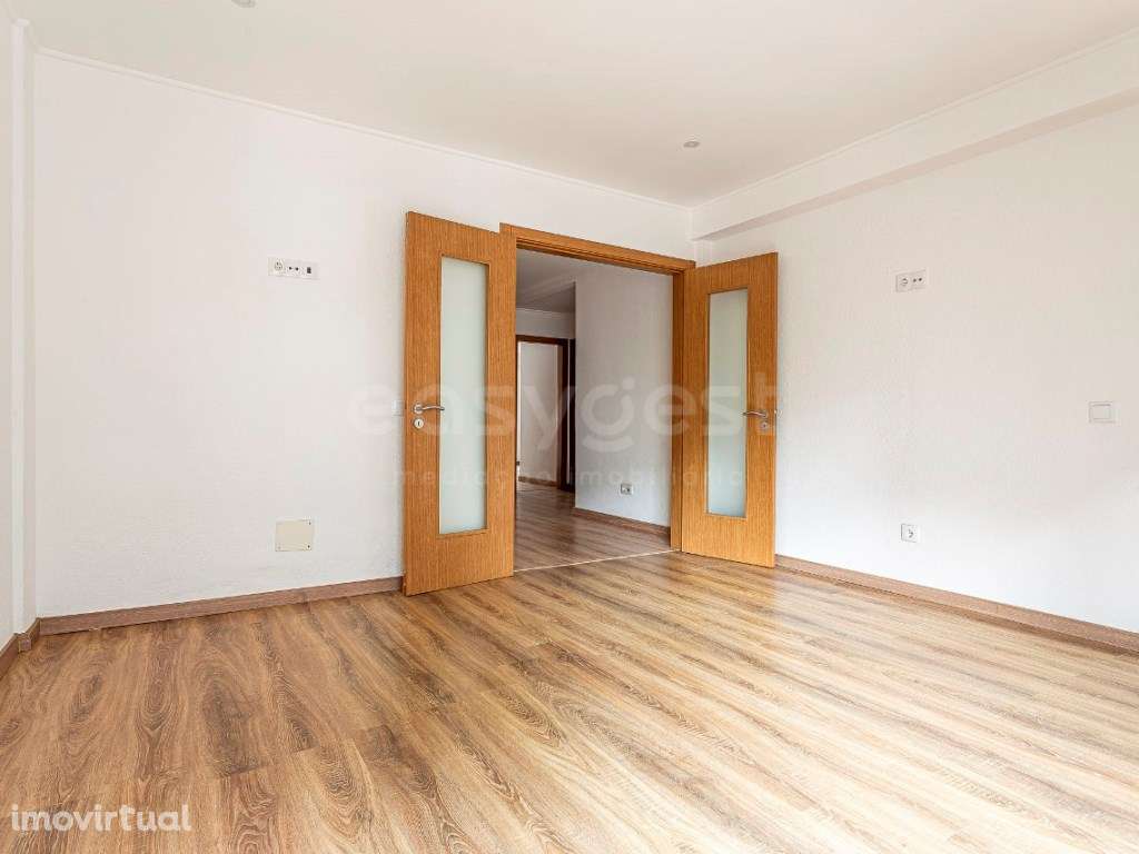 Apartamento T2 localizado na Urbisado - Setúbal - Grande imagem: 4/22