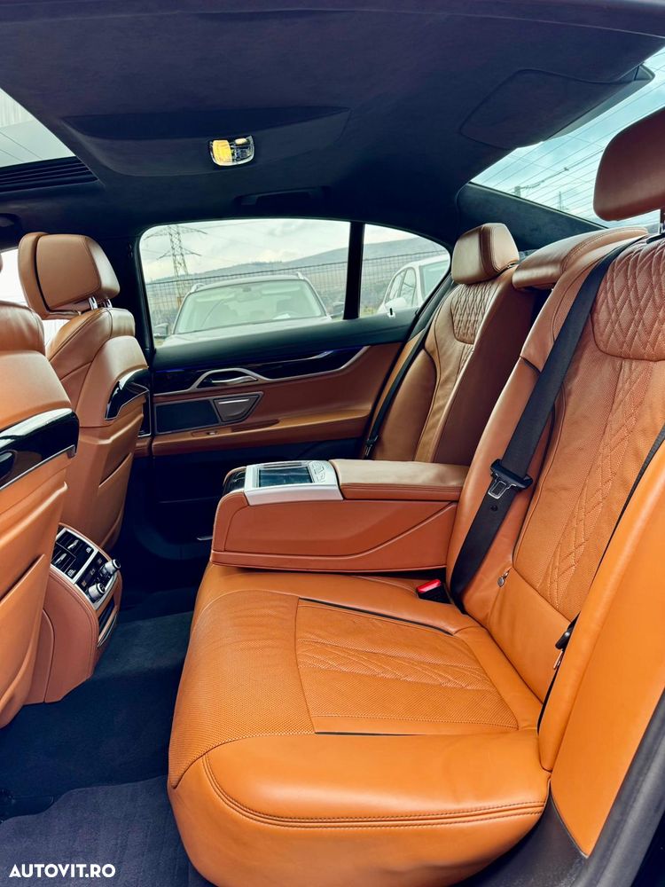 BMW Seria 7 730d xDrive - 9