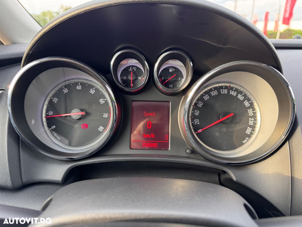 Opel Astra 1.4 Turbo - 9