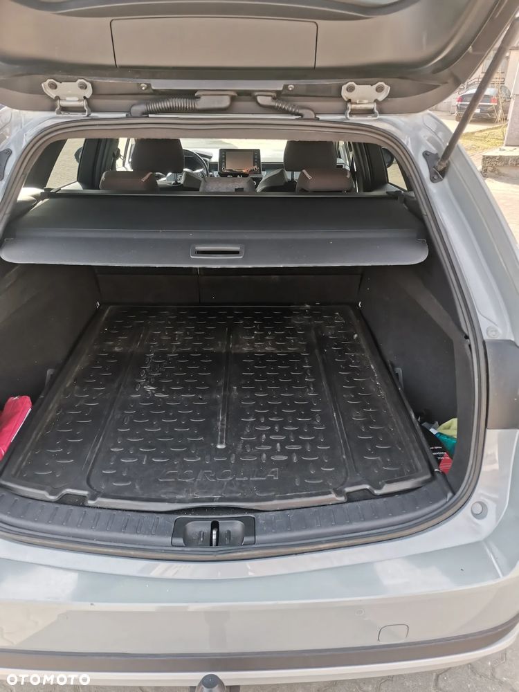 Toyota Corolla - 11