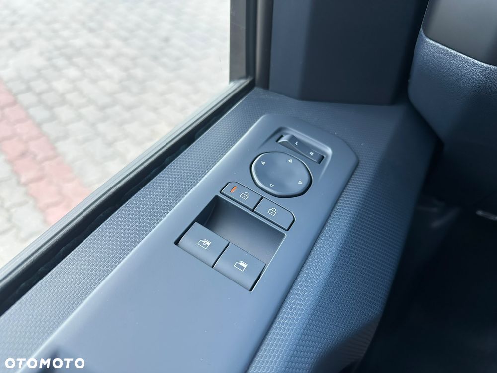 Kia PV5 - 17