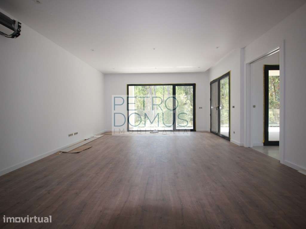 APARTAMENTO T3 - TERRAÇO | CHURRASQUEIRA | GARAGEM - LEIRIA - Grande imagem: 3/29