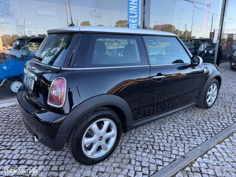 MINI 3 Portas One D - 3