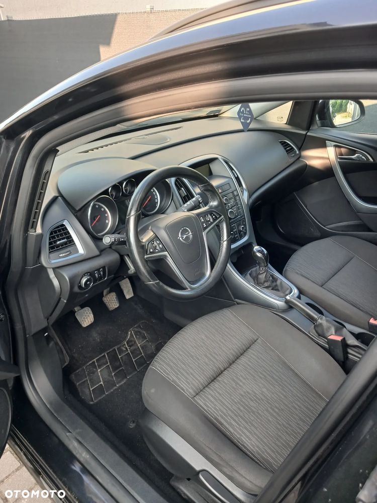 Opel Astra 1.6 - 12