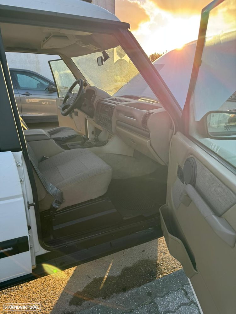 Land Rover Discovery - 12