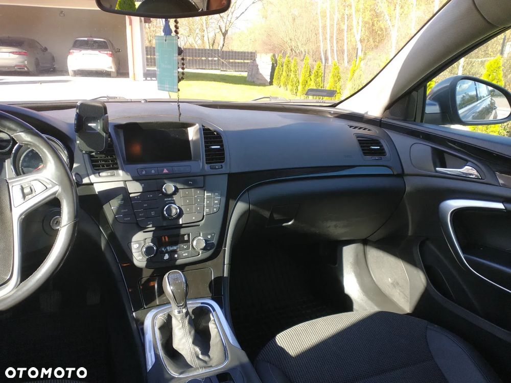 Opel Insignia 2.0 CDTI - 10