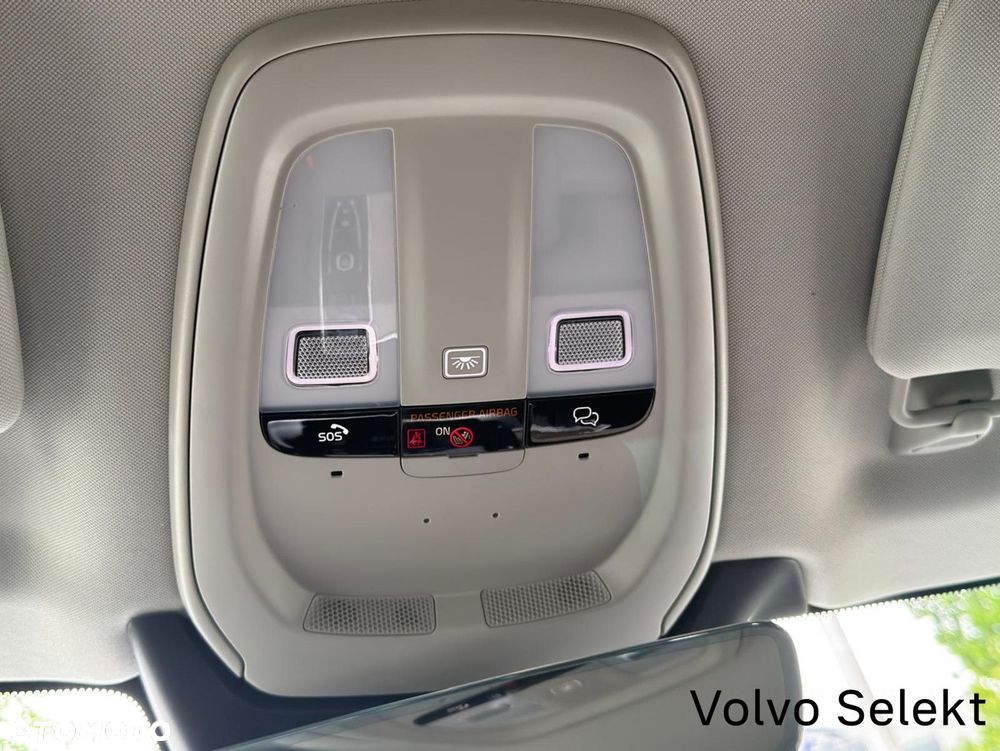 Volvo XC 90 - 30
