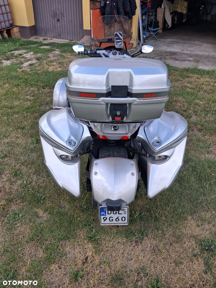 Can-Am Spyder - 6