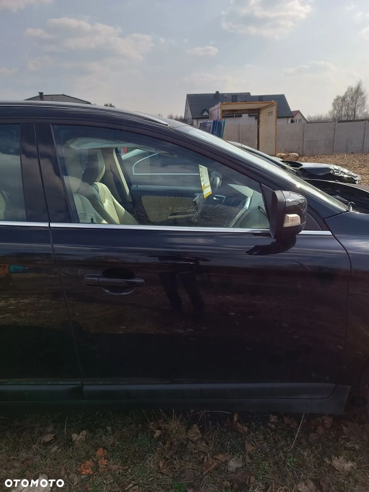 Drzwi Volvo XC60 I Przednie Tylne Prawe Lewe w kolor lakieru 452-46 Czarne