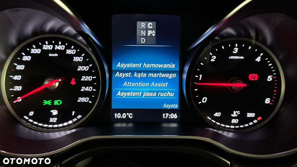 Mercedes-Benz Klasa V - 16