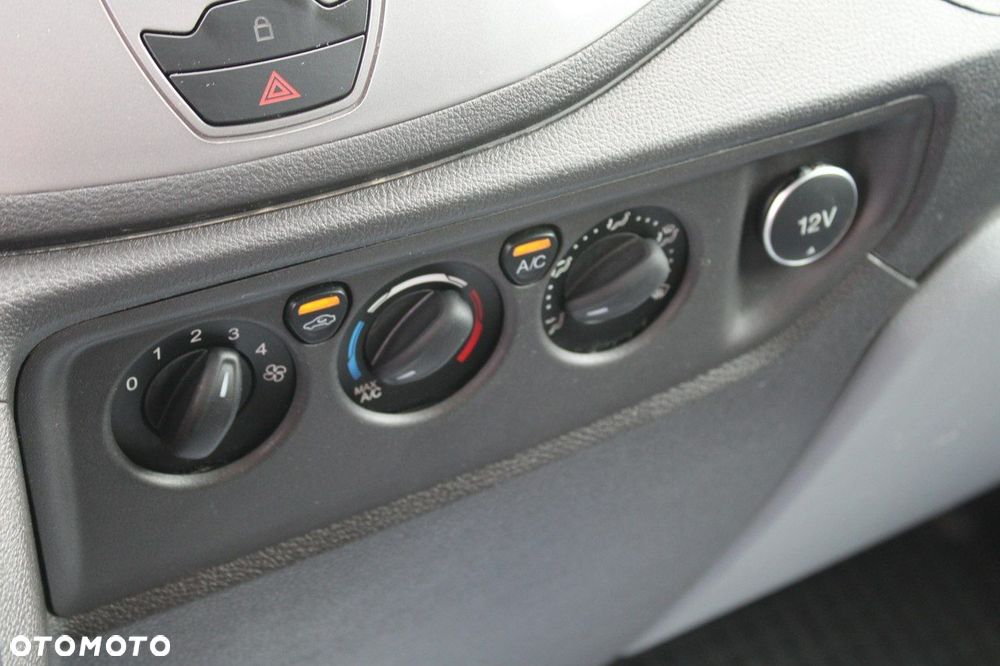 Ford Transit - 20